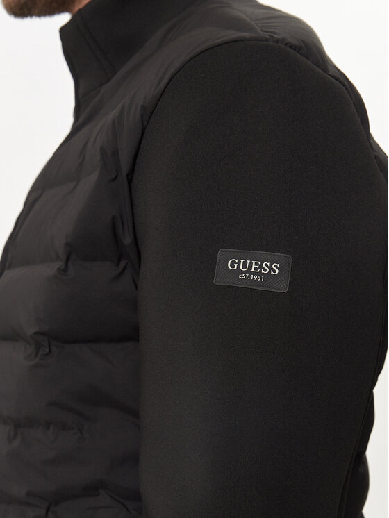 Guess Guess Vatovaná bunda M4YL37 WG9U2 Černá Regular Fit