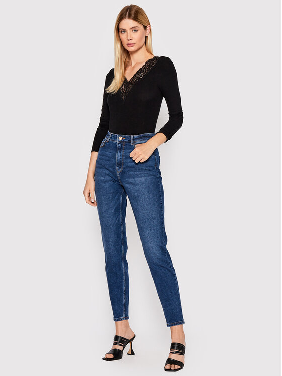 Pieces Pieces Majica Siri 17095374 Crna Tight Fit