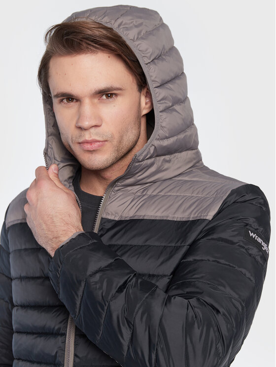 Wrangler Wrangler Kurtka przejściowa W4B1WA100 112319309 Czarny Regular Fit
