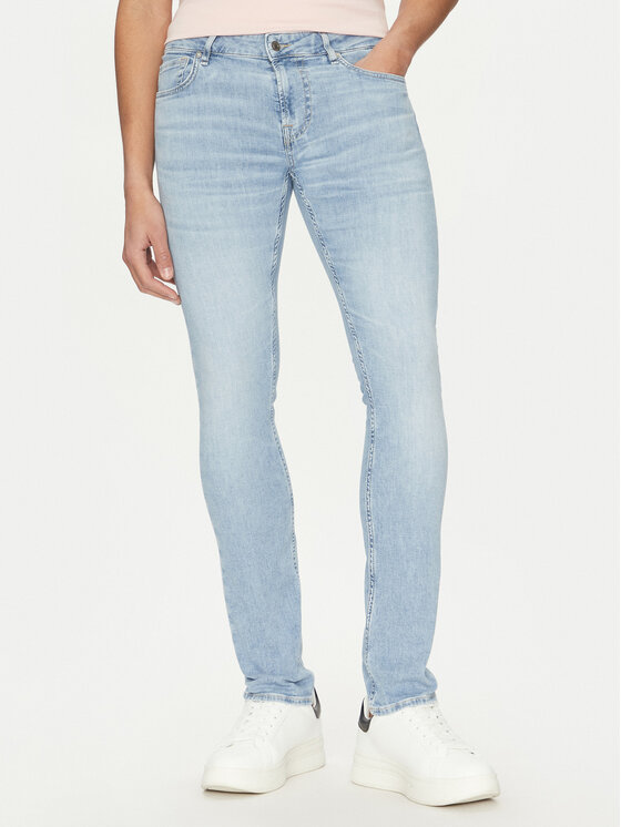 Jeansy Guess