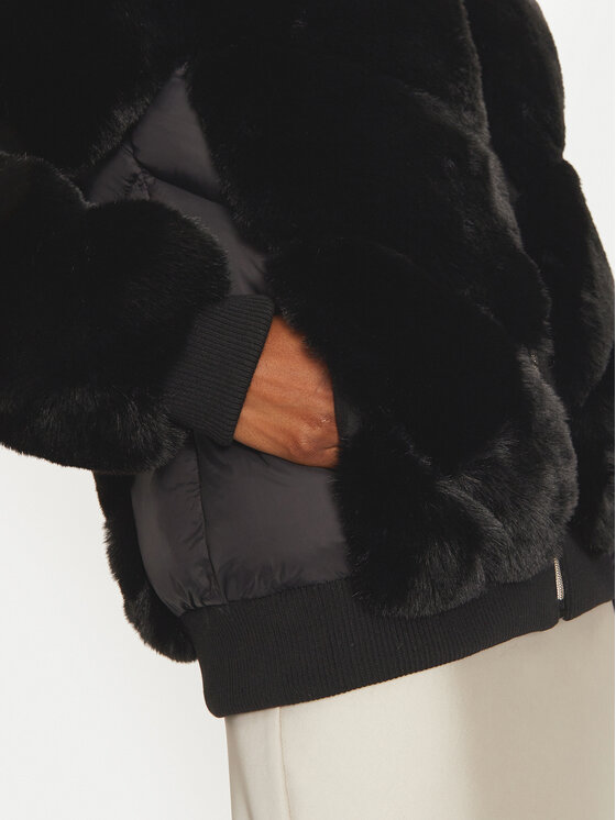 Rinascimento Rinascimento Karusnahk CFC0118311003 Must Regular Fit
