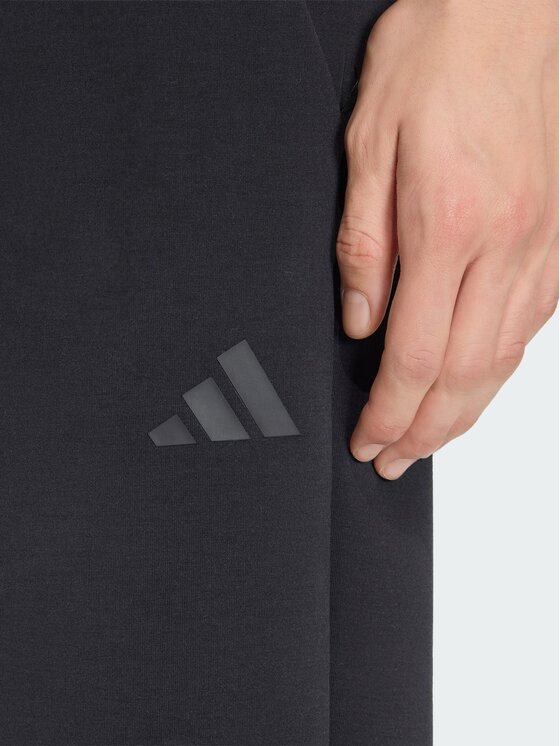 adidas adidas Spodnie materiałowe 168097 Czarny Regular Fit