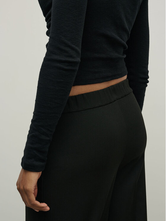 La Mania La Mania Spodnie garniturowe SKYLINE Czarny Classic Fit