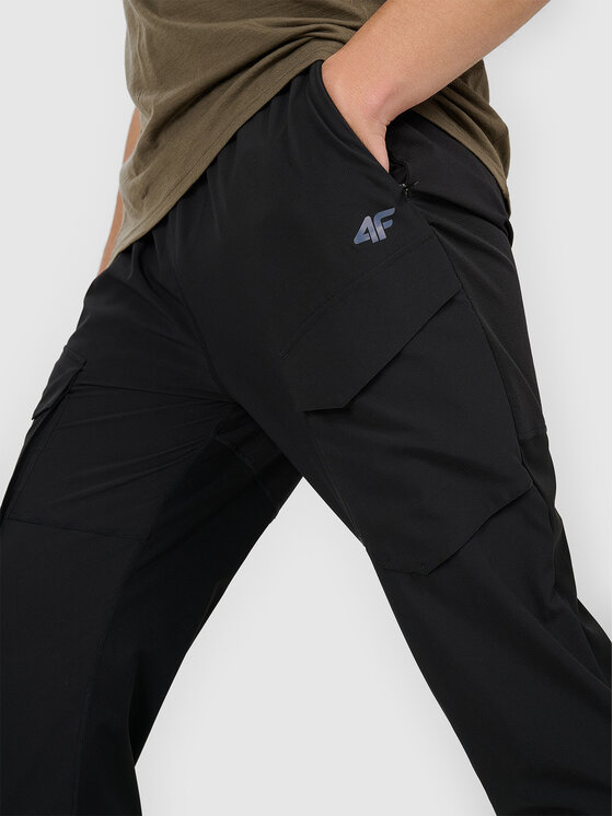 4F 4F Pantaloni outdoor HALNY Nero Regular Fit