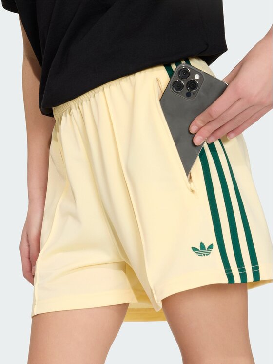adidas adidas Szorty sportowe 168638 Żółty jasny Loose Fit