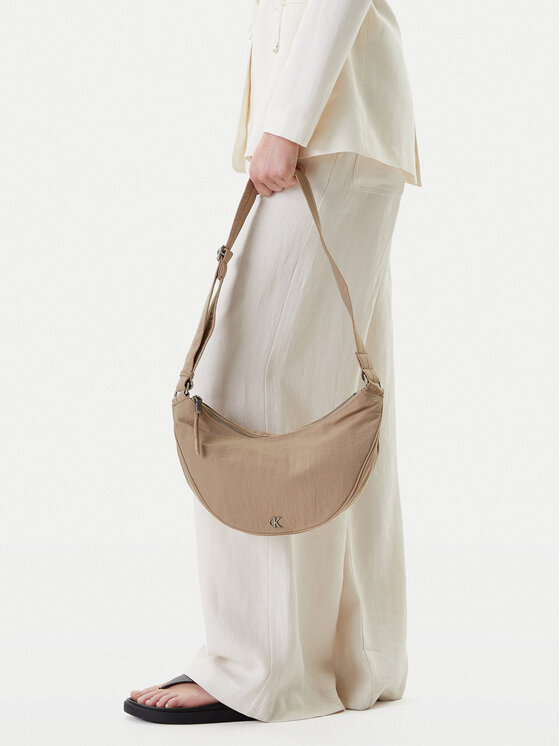 Calvin Klein Jeans Calvin Klein Jeans Дамска чанта Luna Nylon Sling Bag LV04K3095G Бежов