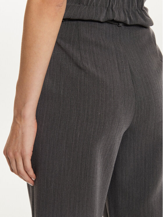 Karen by Simonsen Karen by Simonsen Pantaloni din material Ro 10105154 Gri Loose Fit