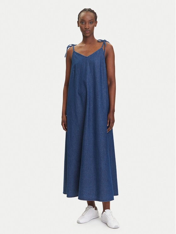Pieces Pieces Džínové šaty Tenim 17157940 Tmavomodrá Loose Fit