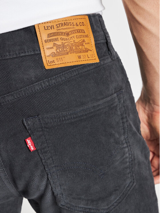 Levi's® Medžiaginės kelnės 511™ Pilka Slim Fit • Modivo.lt