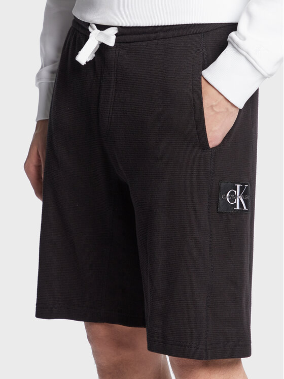 Calvin Klein Jeans Calvin Klein Jeans Športne kratke hlače J30J322914 Črna Regular Fit