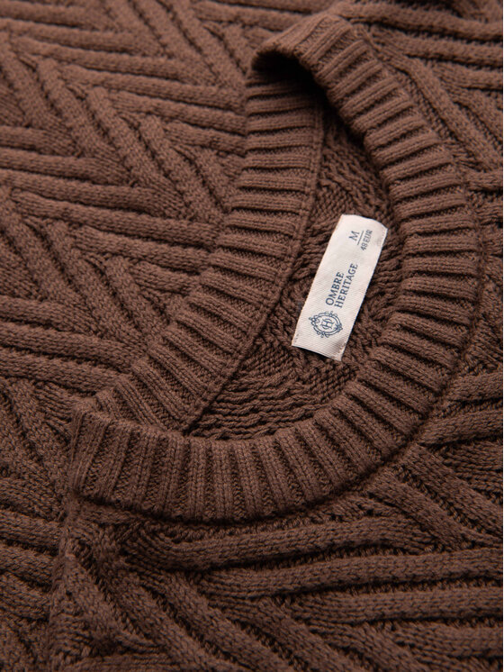 Ombre Ombre Sweter OM-SWSW-0190 Brązowy ciemny Regular Fit