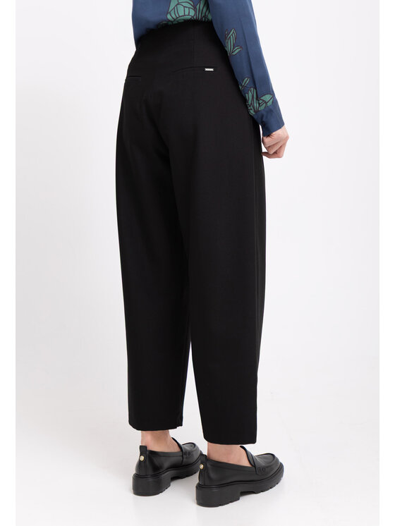 Volcano Volcano Spodnie damskie R-ISUMA Czarny Regular Fit