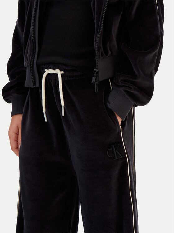 Calvin Klein Jeans Calvin Klein Jeans Spodnie dresowe Velvet IG0IG03057 Czarny Regular Fit