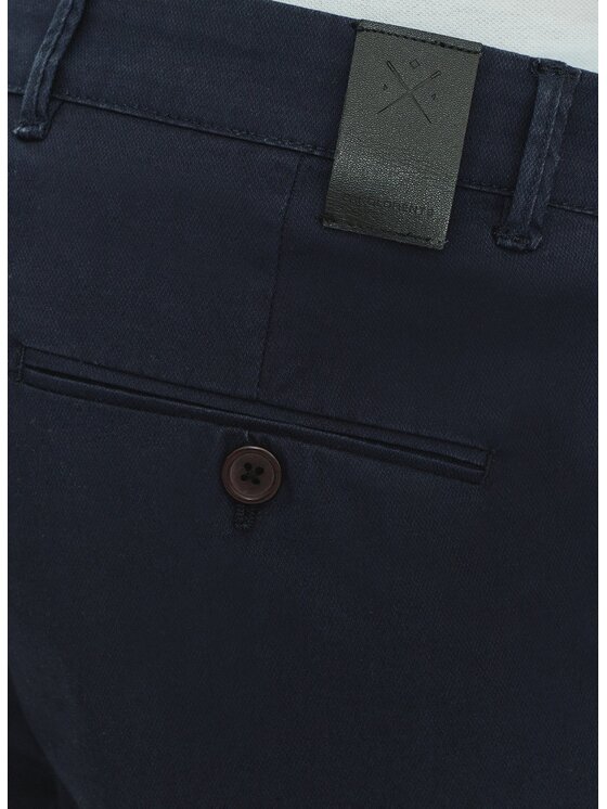 Pako Lorente Pako Lorente Szorty materiałowe P24SF-WS-005 Granatowy Classic Fit