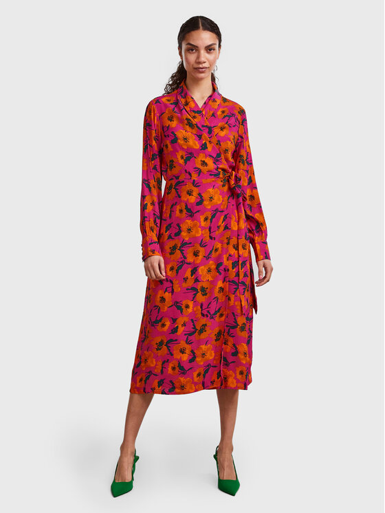 YAS YAS Kasdieninė suknelė Sigga 26028909 Spalvota Regular Fit