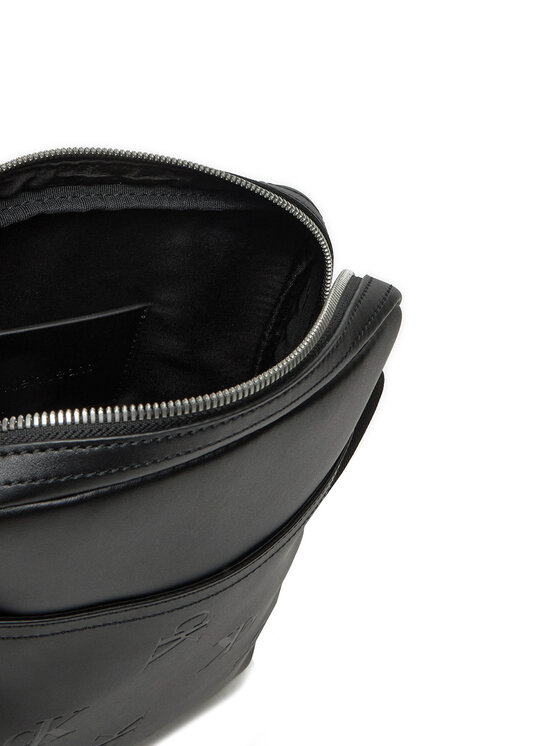 Calvin Klein Jeans Calvin Klein Jeans Maža rankinė K50K512999 Juoda