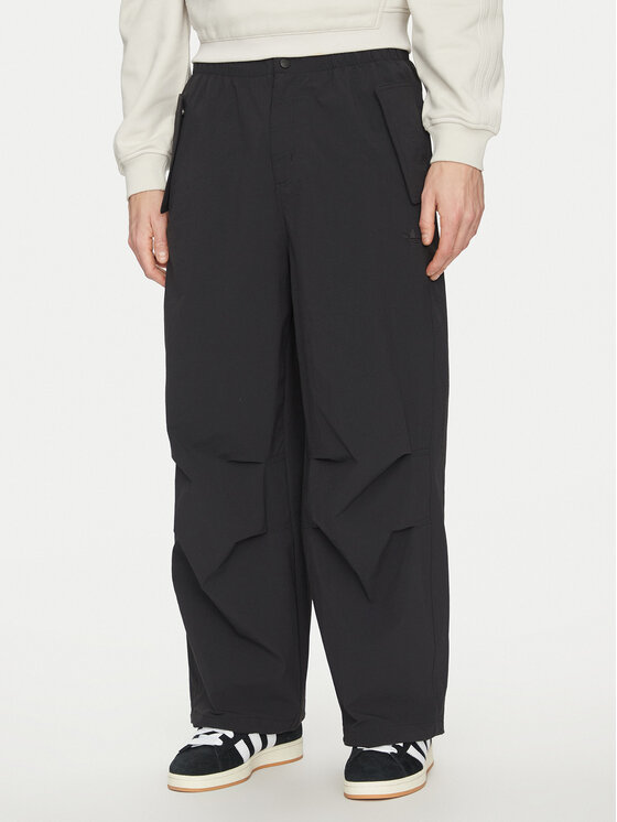 adidas adidas Pantaloni din material Premium Essentials Utility Parachute JD2111 Negru Loose Fit