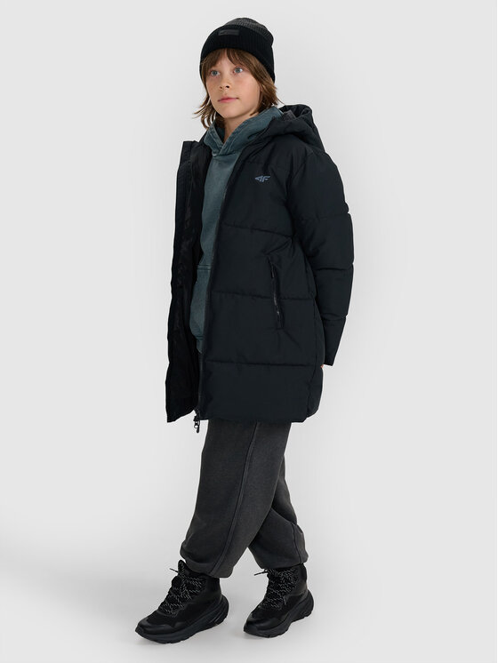 4F 4F Płaszcz zimowy OUTERWEAR Czarny Regular Fit