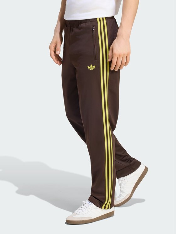 adidas adidas Spodnie materiałowe 159128 Brązowy Regular Fit