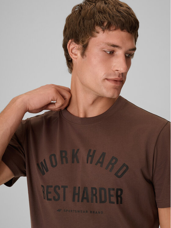 4F 4F T-Shirt CITY FORM Brązowy Regular Fit