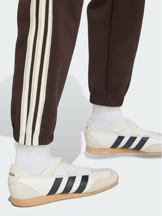 adidas adidas Joggery 167869 Brązowy Regular Fit
