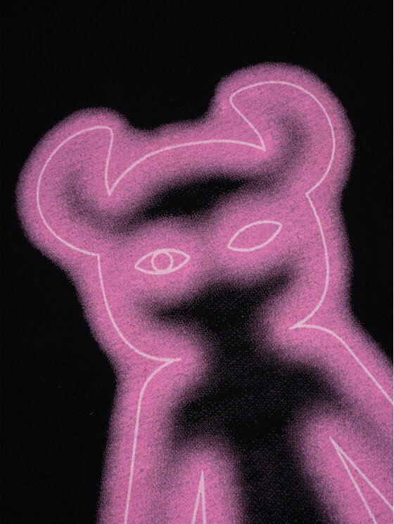 2005 2005 Tričko Airbrushed horned Čierna Oversize