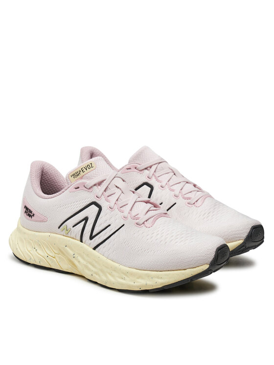 New Balance New Balance Bėgimo batai Fresh Foam Evoz v3 WEVOZCP3 Rožinė