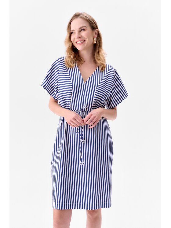 blue shadow blue shadow Sukienka codzienna Biba Granatowy Regular Fit