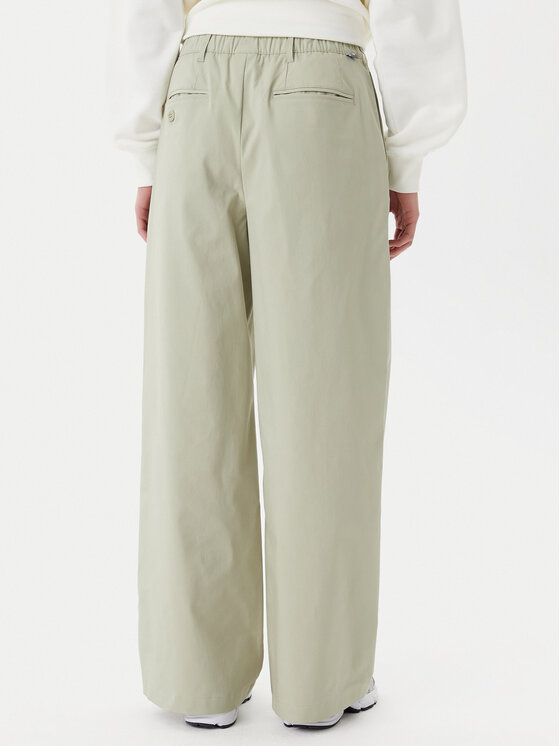 New Balance New Balance Pantaloni di tessuto Boylston WP51538 Verde Relaxed Fit