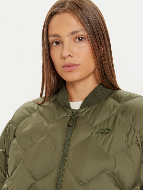 New Balance New Balance Geacă din puf WJ43503 Verde Loose Fit