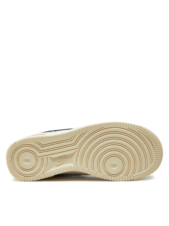 Nike Nike Laisvalaikio batai Air Force 1 '07 Flyease HJ9122 100 Balta