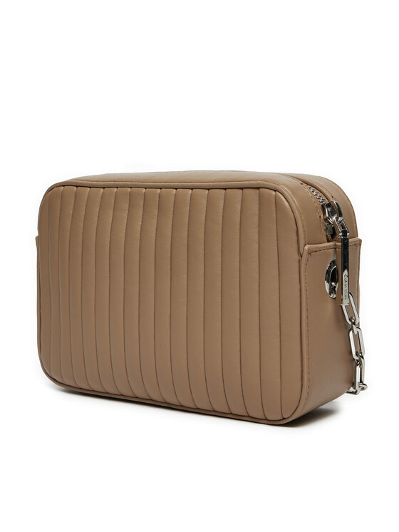 Calvin Klein Calvin Klein Geantă Mini Line Quilt Camera Bag K60K613078 Maro
