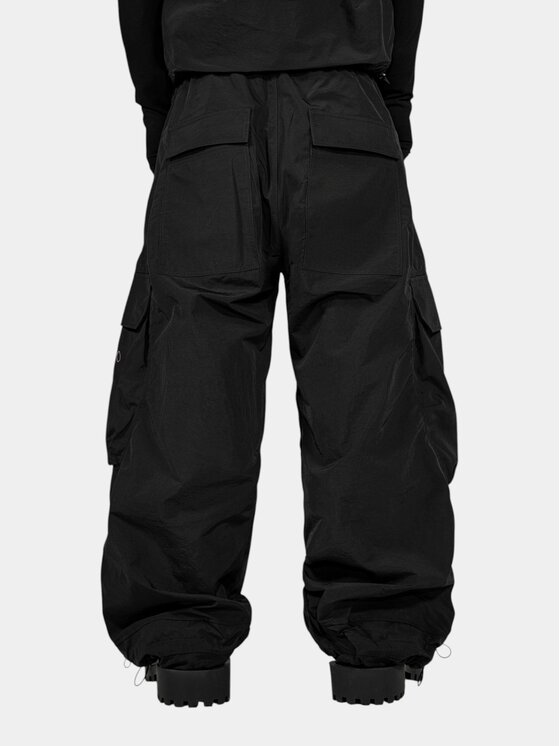 MADE BY SOCIETY MADE BY SOCIETY Spodnie materiałowe Pantaloni RAW - P17773 Czarny Basic Fit