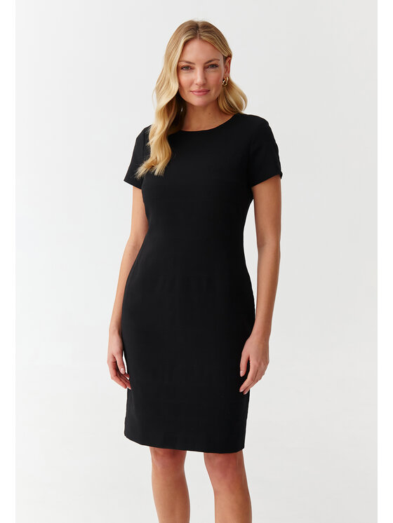TATUUM TATUUM Každodenní šaty HIPIKO Černá Fitted Fit