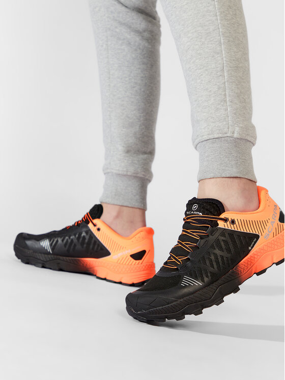 Scarpa Scarpa Tekaški čevlji Spin Ultra GTX GORE-TEX 33072-200 Črna