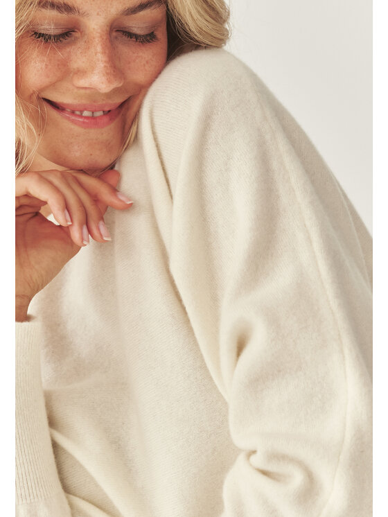 TATUUM Tatuum Sweter LIVIA Écru Classic Fit