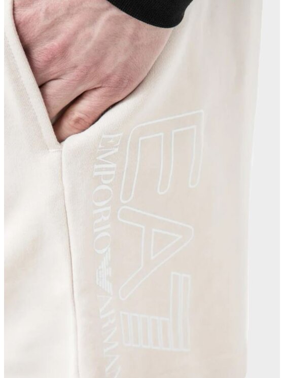 EA7 Emporio Armani EA7 Emporio Armani Šortky 3DUS52 PJTKZ 1946 Béžová