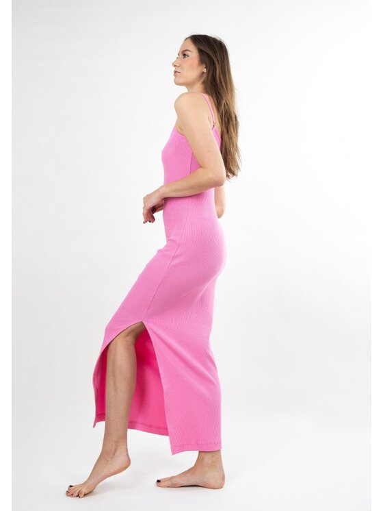 DKaren Sport DKaren Sport Sukienka codzienna SDK-K-P7 Różowy Classic Fit