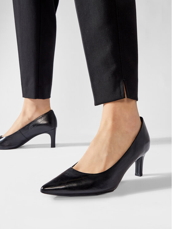 Geox Geox Nizki čevlji D Bibbiana A D829CA 00085 C9997 Črna