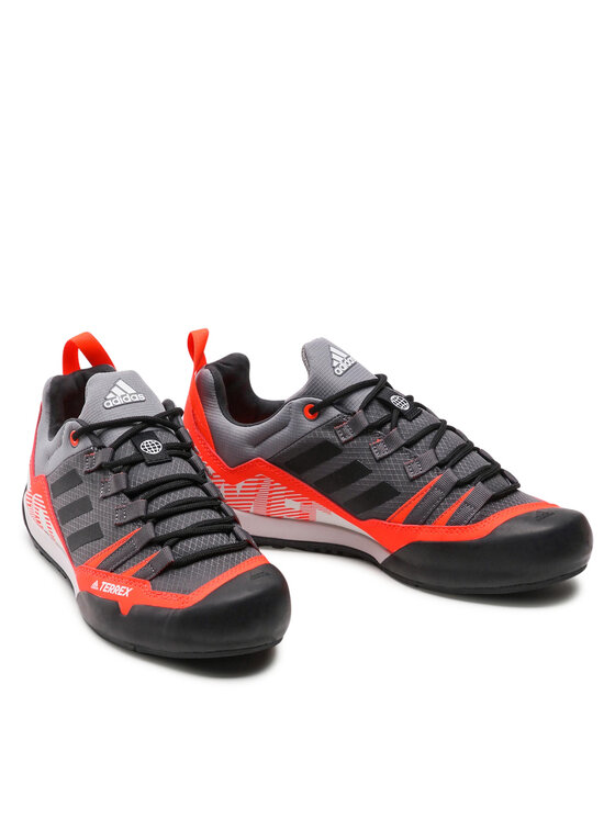 adidas adidas Trekingová obuv Terrex Swift Solo 2 GZ0332 Sivá