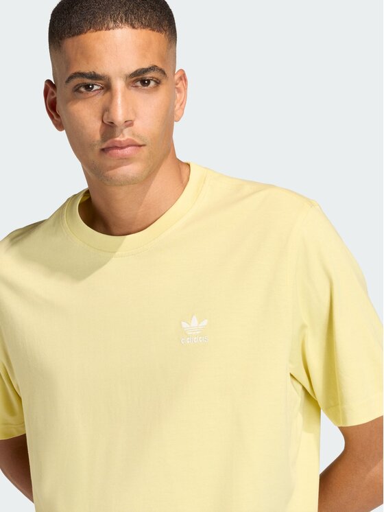 adidas adidas T-Shirt 158442 Żółty Loose Fit