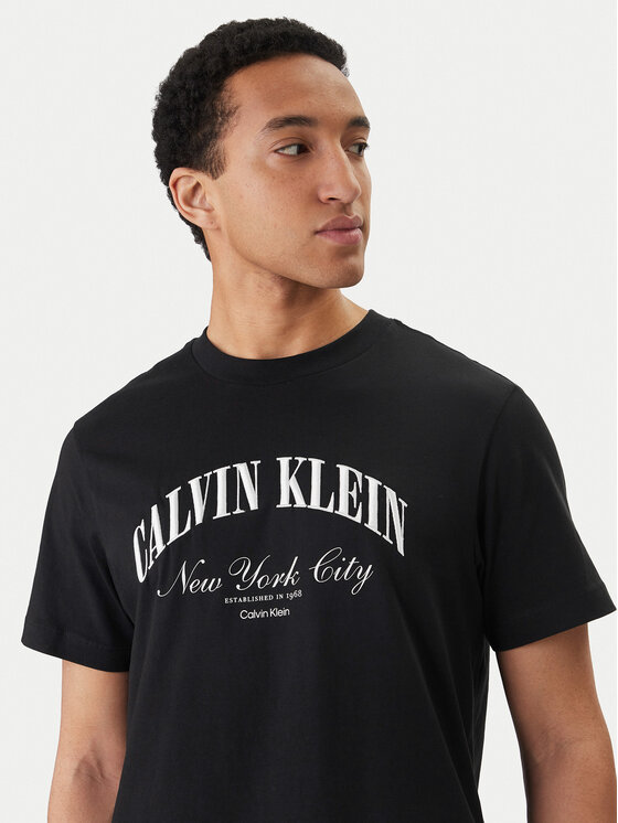 Calvin Klein Jeans Calvin Klein Jeans T-Shirt LV04RF820G Černá Regular Fit