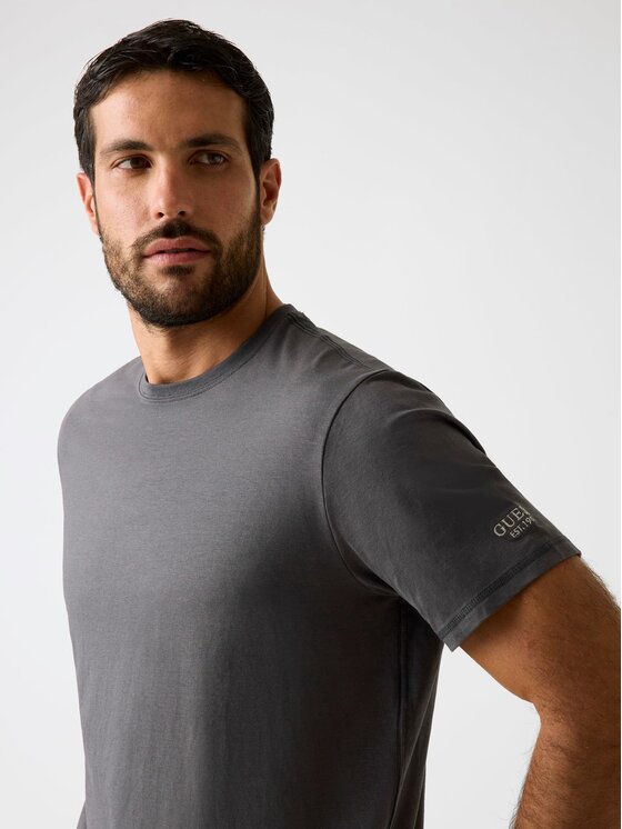 Guess Guess Тишърт 180293 Бежов Classic Fit