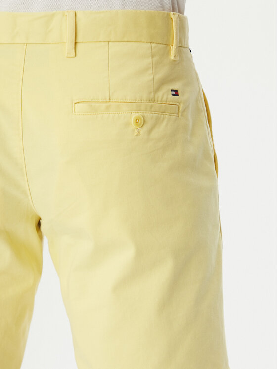 Tommy Hilfiger Tommy Hilfiger Szövet rövidnadrág Brooklyn MW0MW23563 Sárga Regular Fit