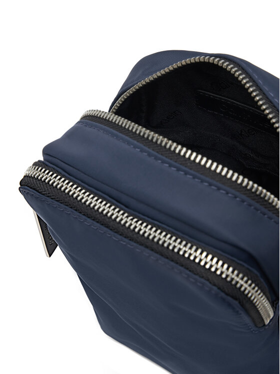 Calvin Klein Calvin Klein Válltáska Business Tech Reporter Xs K50K512888 Sötétkék