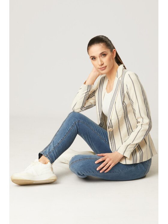 QUIOSQUE QUIOSQUE Sako LINEN SIMPLE JACKET Écru Regular Fit