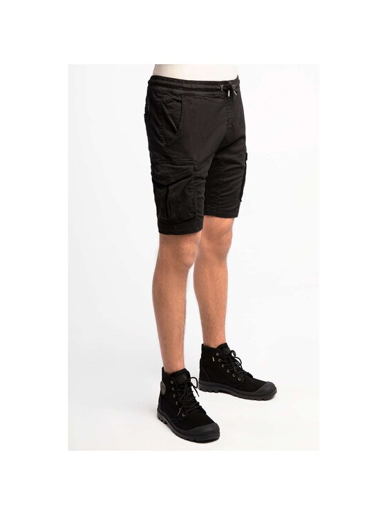 Alpha Industries Alpha Industries Szorty materiałowe Cotton Twill Jogger Short 106251-03 Czarny Classic Fit