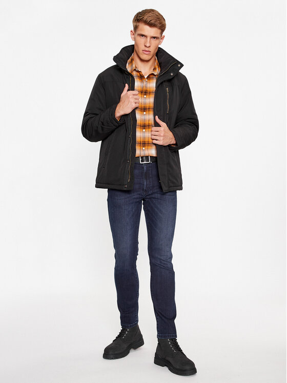 Wrangler Wrangler Kurtka zimowa Bodyguard 112341092 Czarny Regular Fit