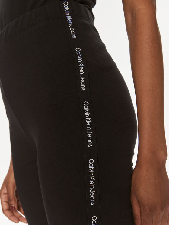 Calvin Klein Jeans Calvin Klein Jeans Dviratininkų šortai Logo J20J223137 Juoda Slim Fit