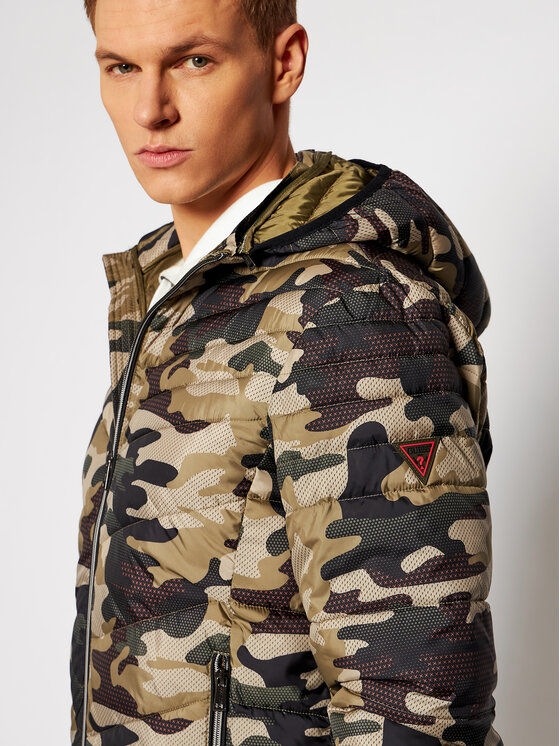 guess camo hoodie